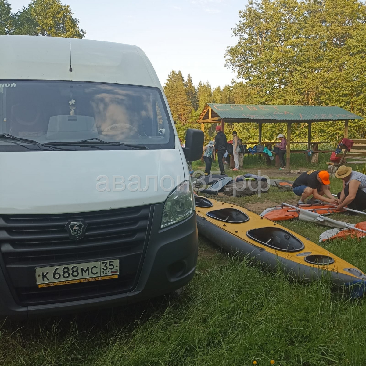 Arenda-mini-avtobusa